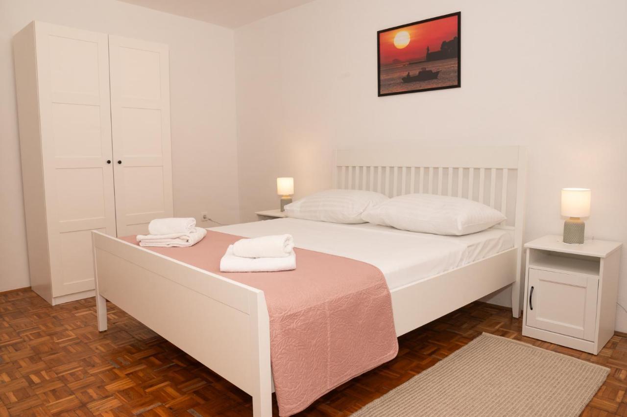 Kuca Za Odmor Kameni Dvori Holiday home